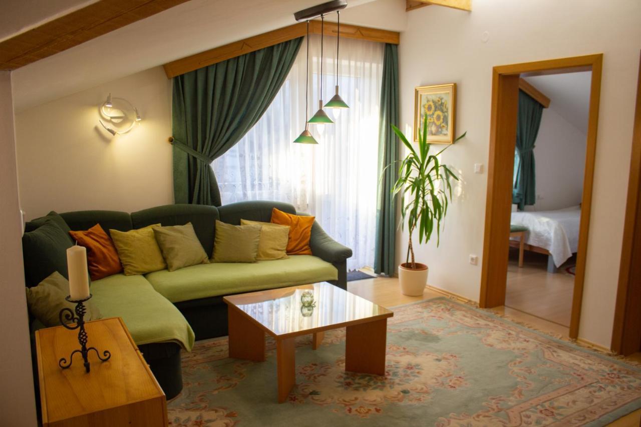 Garden Apartments Jansa Radovljica Δωμάτιο φωτογραφία
