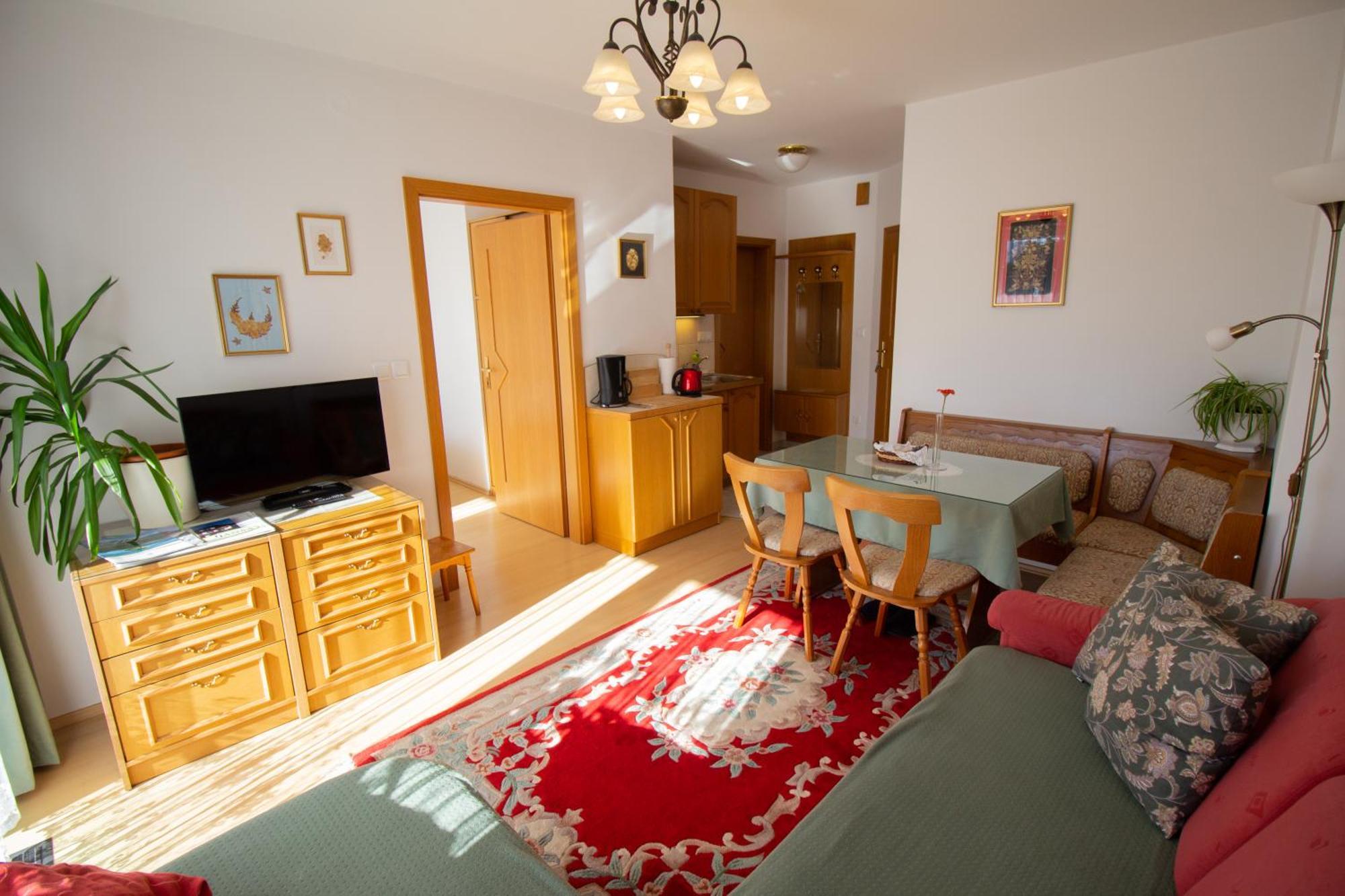 Garden Apartments Jansa Radovljica Δωμάτιο φωτογραφία